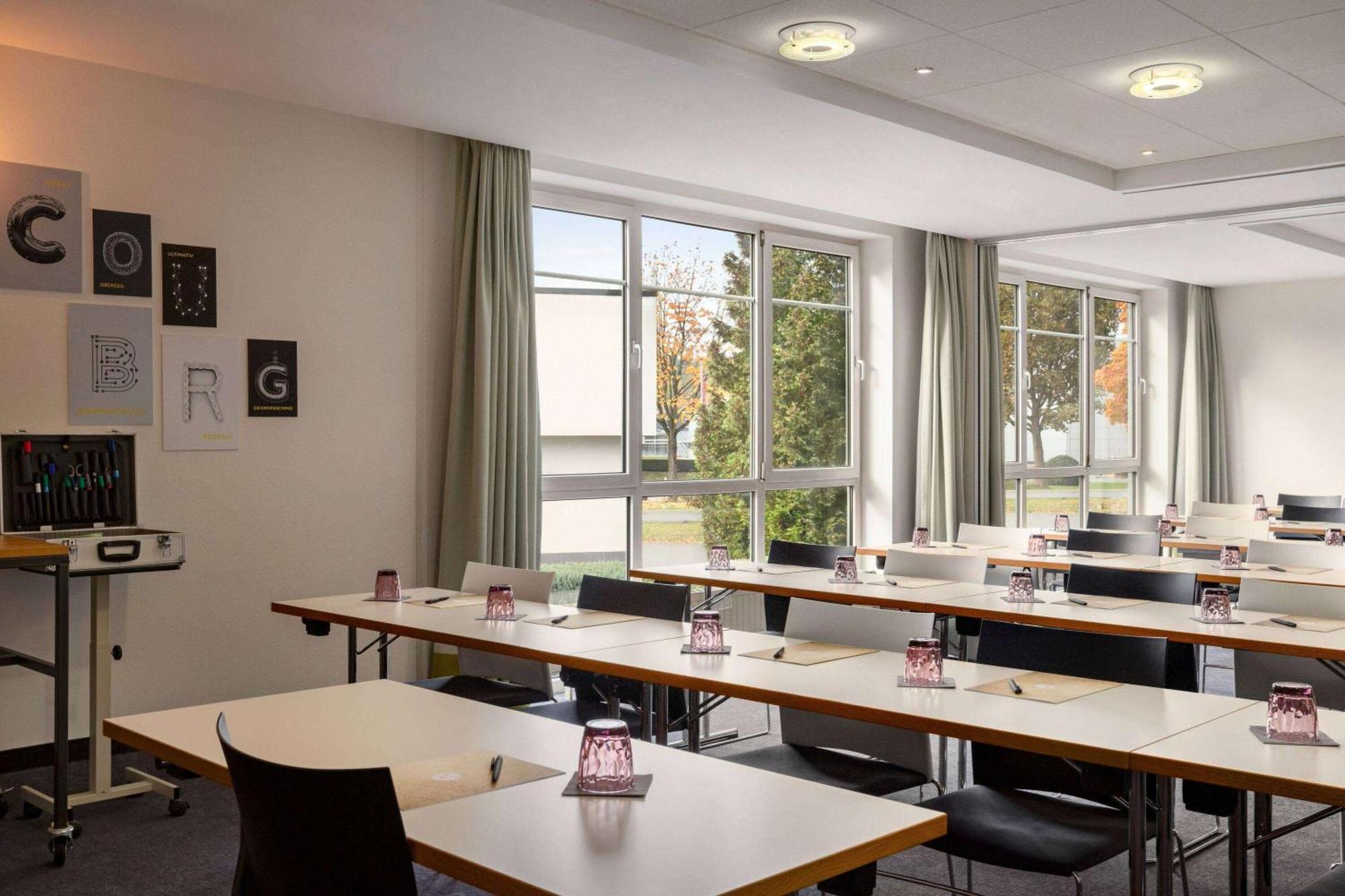 Hotel Vienna House Easy By Wyndham 4*