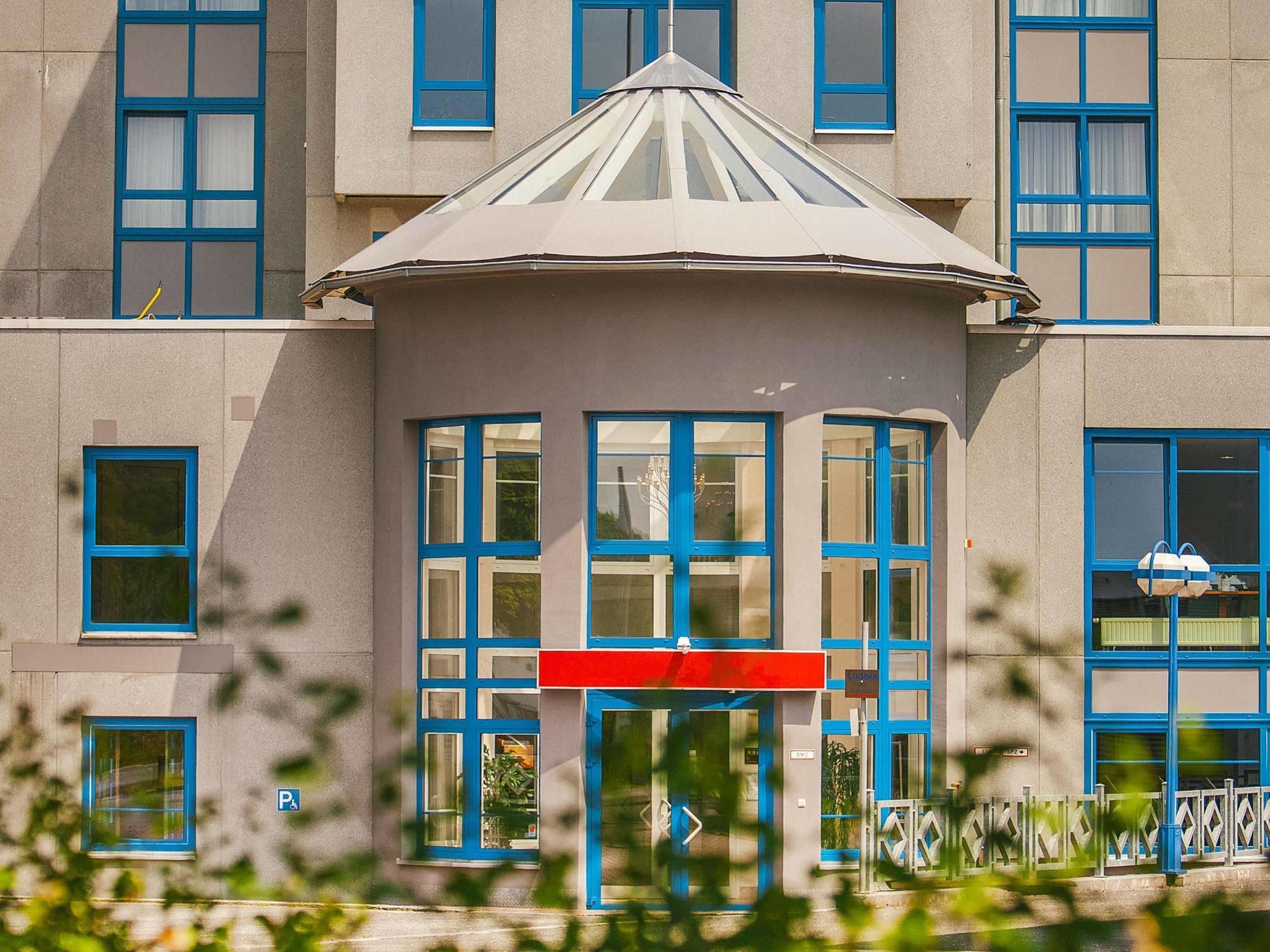 Vienna House Easy By Wyndham Hotel 4*